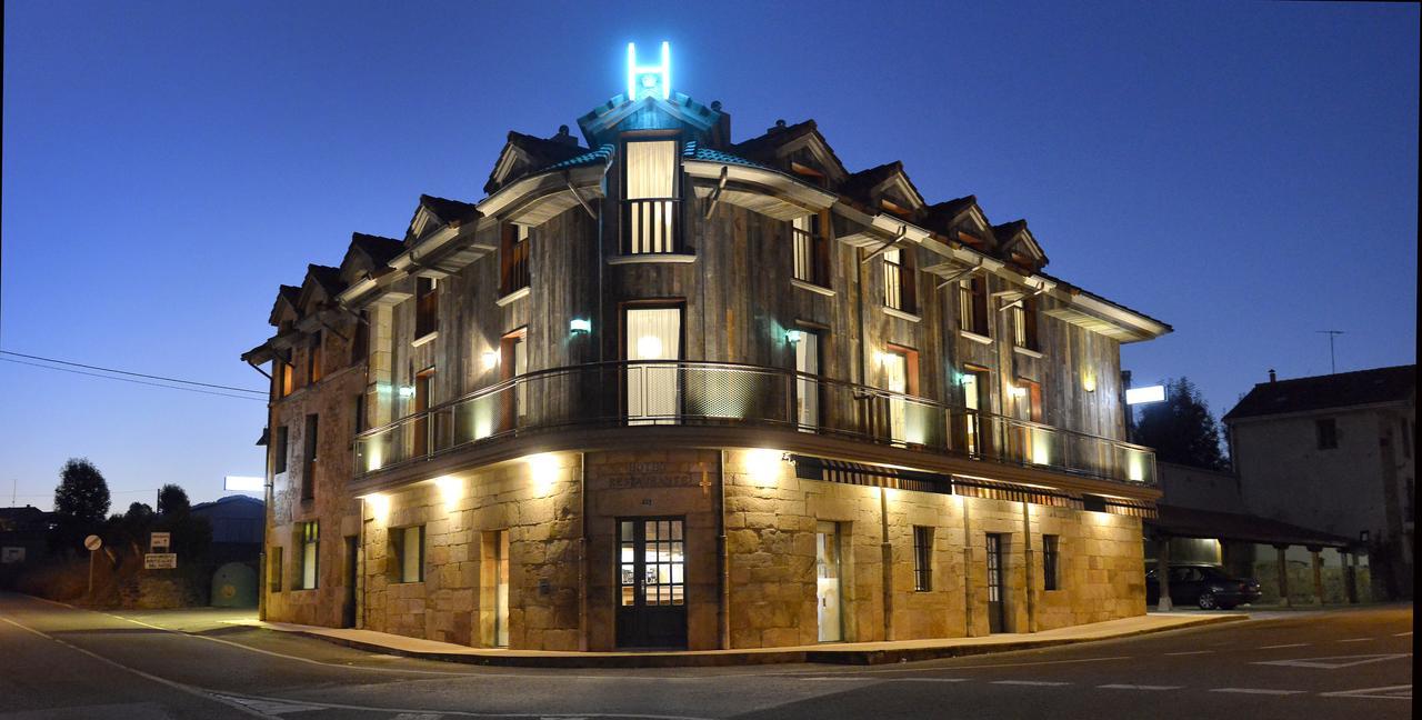 Hotel La Alfonsina Santibanez de Villacarriedo Exteriör bild