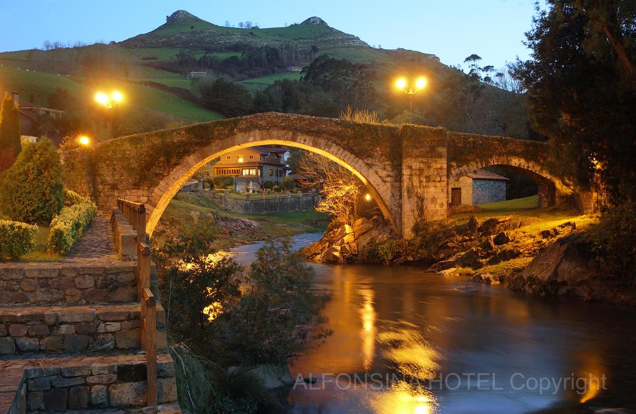 Hotel La Alfonsina Santibanez de Villacarriedo Exteriör bild